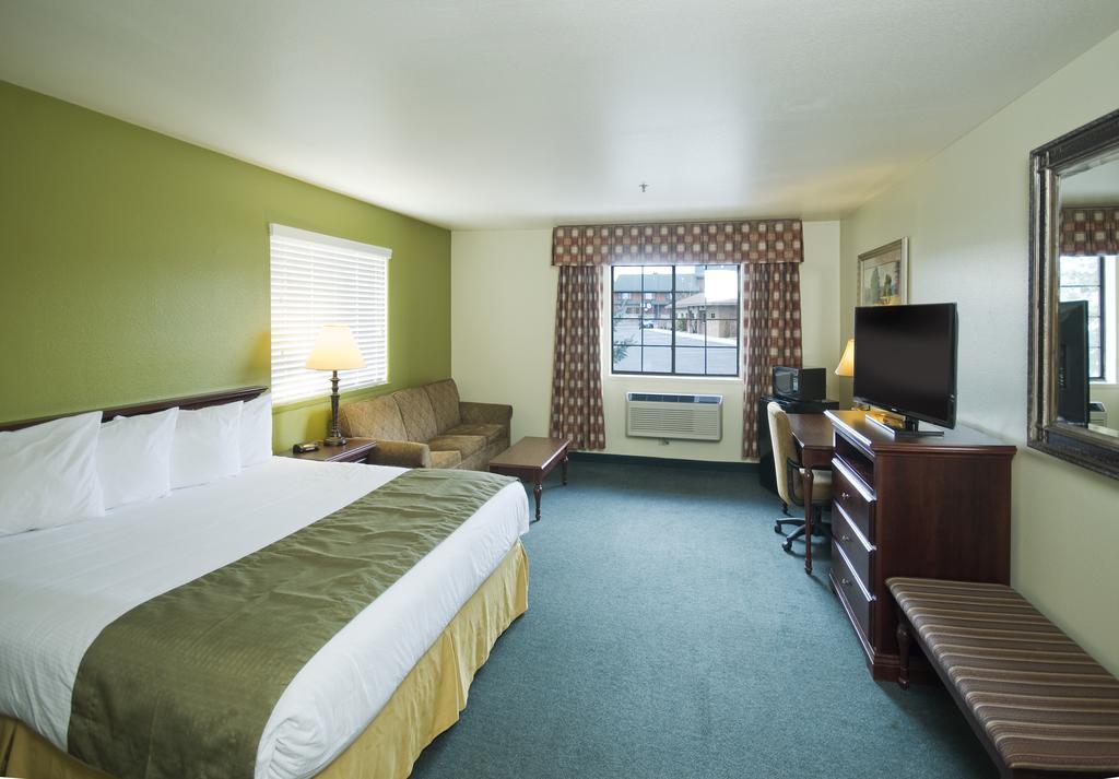 Super 8 By Wyndham Mccall Ngoại thất bức ảnh